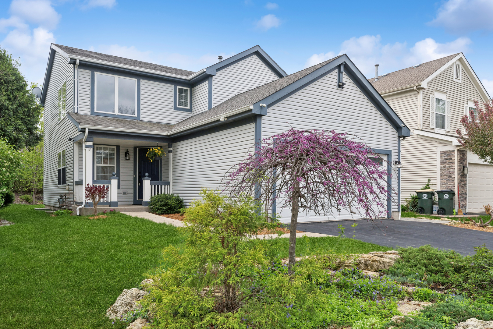 955 Blackburn Drive, Grayslake, IL
