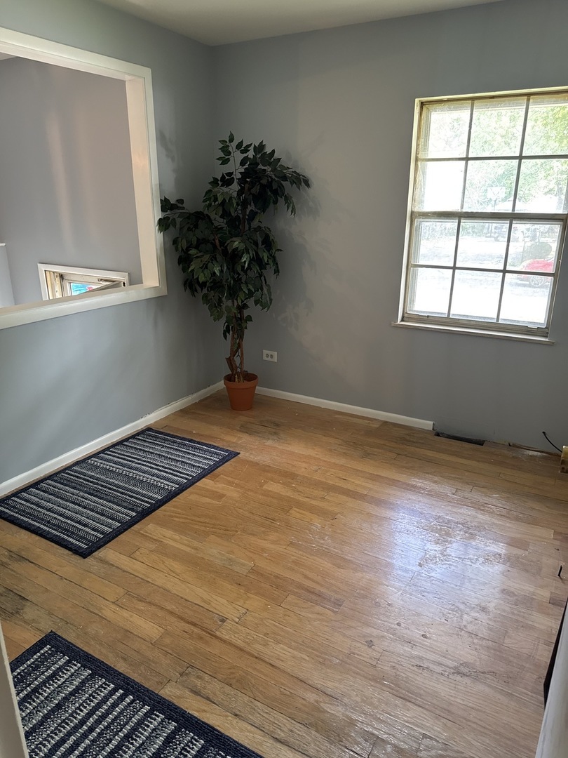 120 S Chestnut Lane, Glenwood, IL