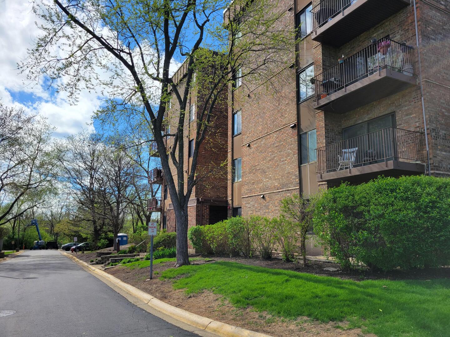 420 Walnut Creek Lane #3508, Lisle, IL