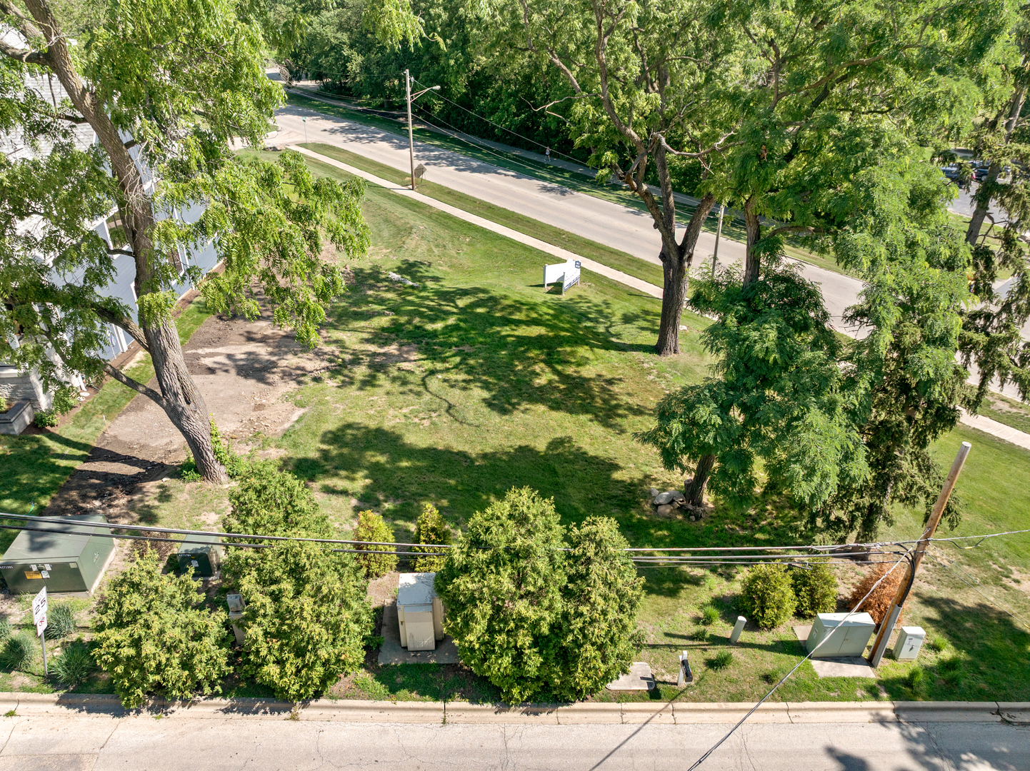 16 Mosedale Street, St. Charles, IL