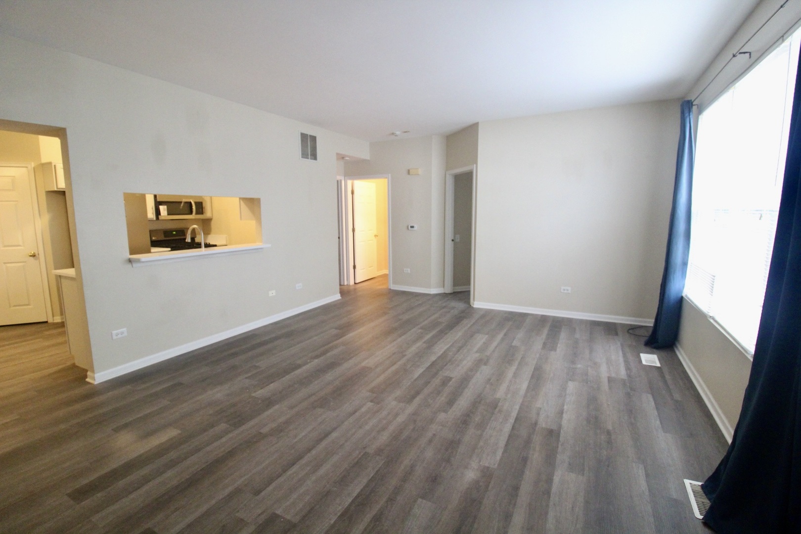2903 STONEWATER Drive #2903, Naperville, IL