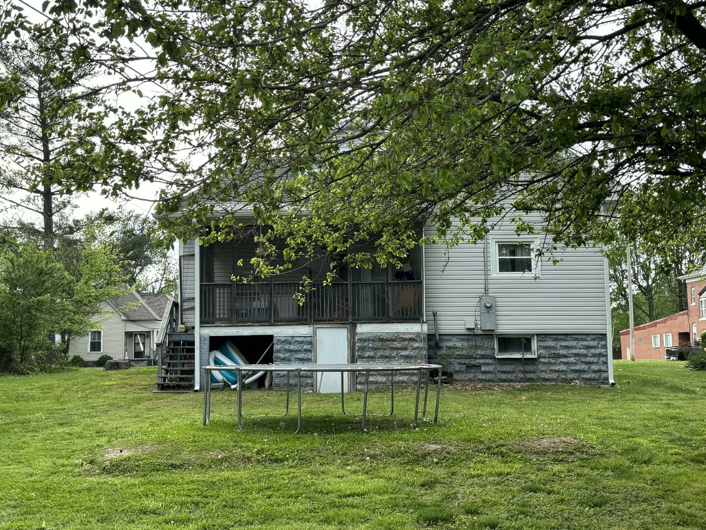 507 S Washington Street, Mcleansboro, IL