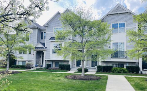 1986 Dauntless Drive, Glenview, IL