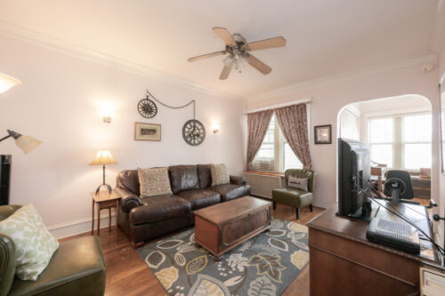 426 S Maple Avenue #2S, Oak Park, IL