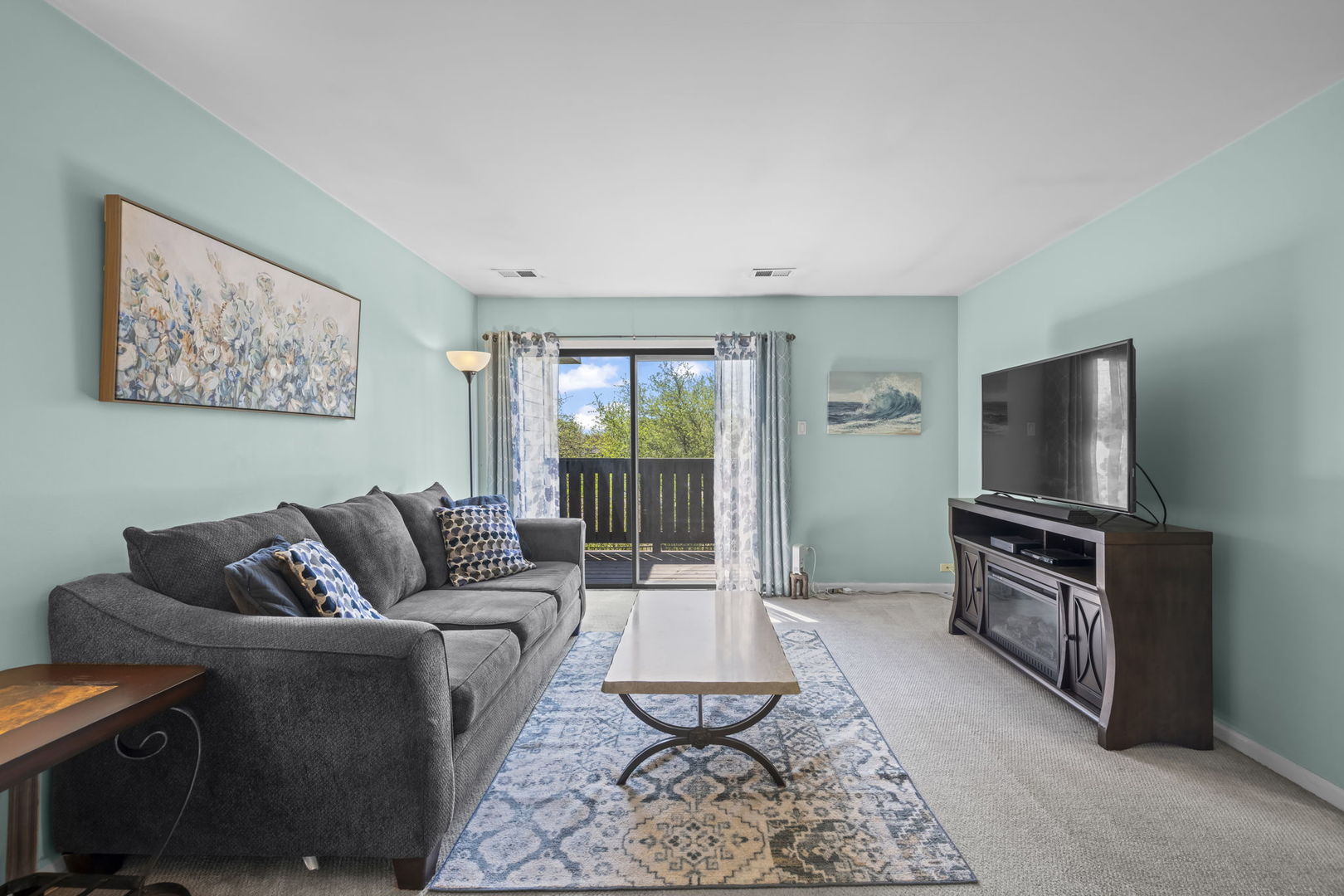 831 E Coach Road #4, Palatine, IL