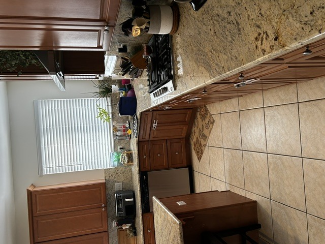 243 Colonial Drive, Vernon Hills, IL