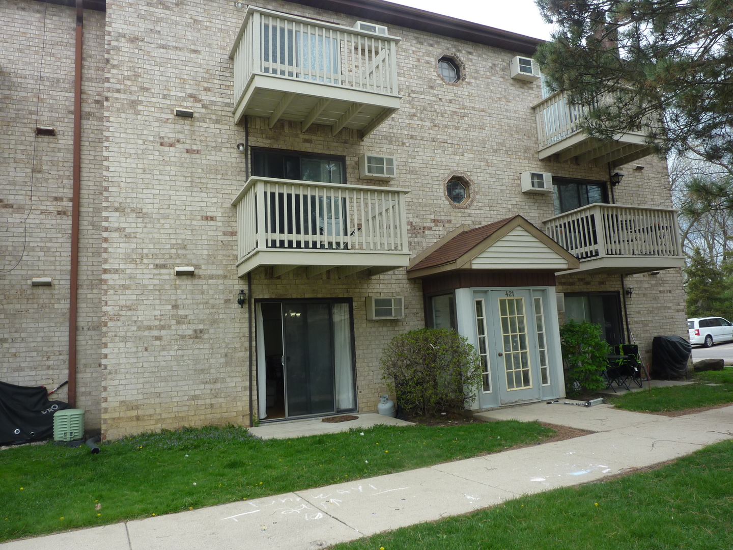 421 E Osage Lane #1A, Palatine, IL