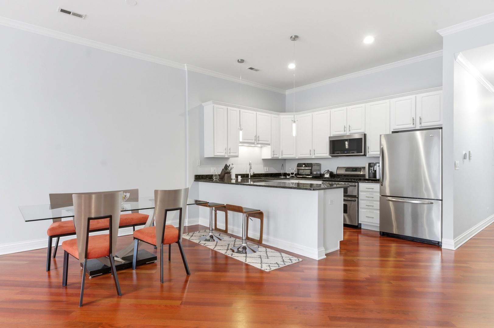 1359 W GRAND Avenue #2, Chicago, IL