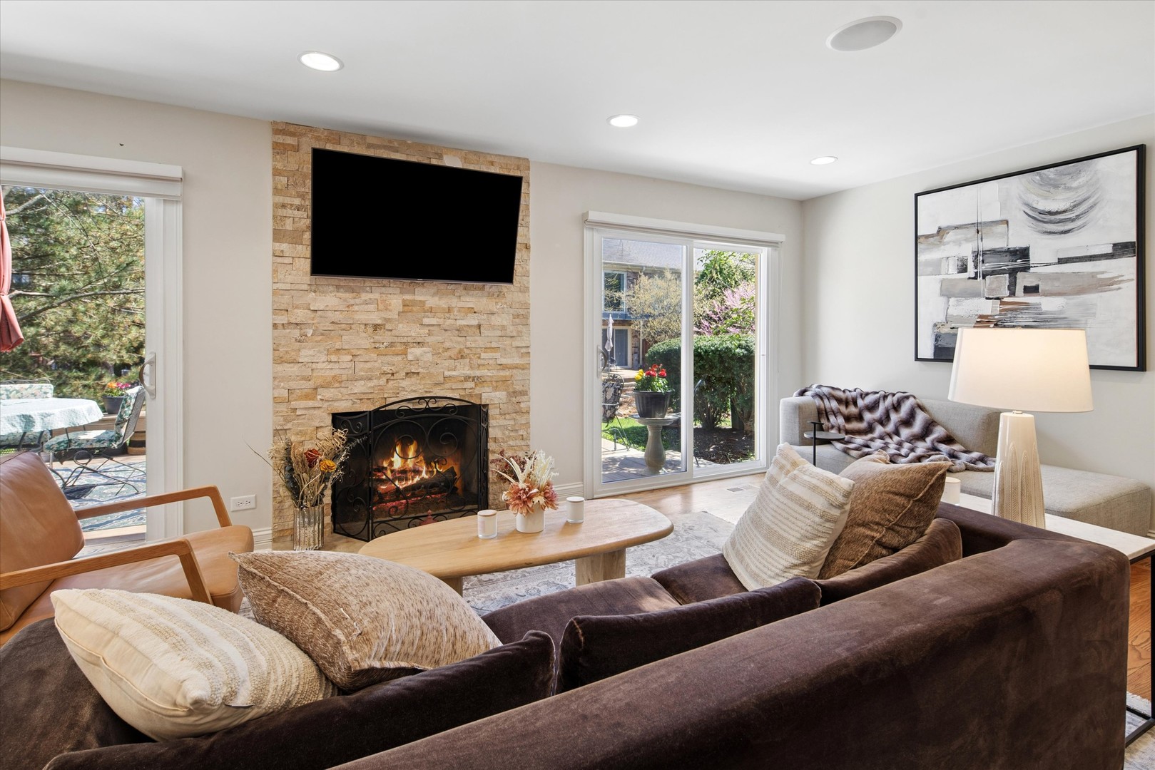 39 The Court of Cobblestone Court, Northbrook, IL