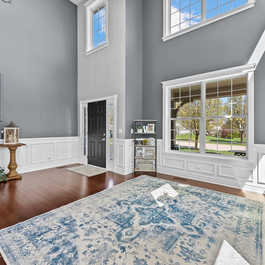 4075 Conifer Drive, Elgin, IL