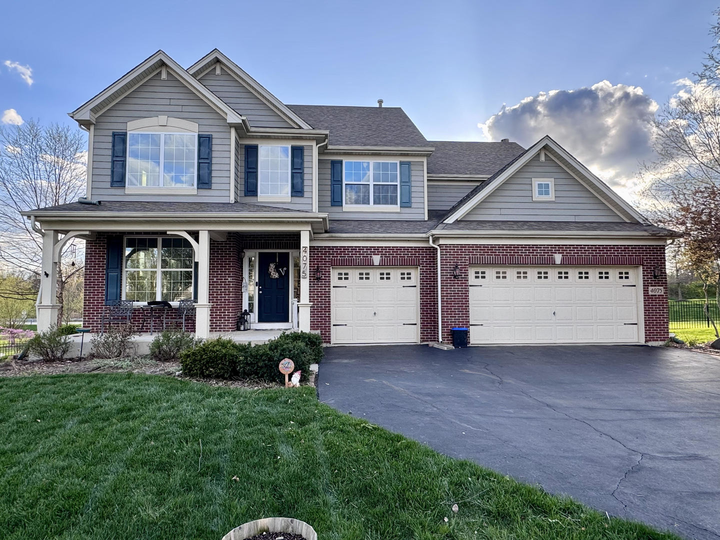 4075 Conifer Drive, Elgin, IL
