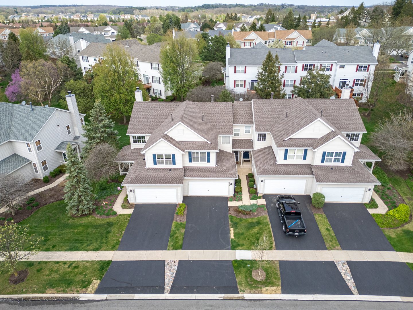 270 Grand Ridge Road, St. Charles, IL