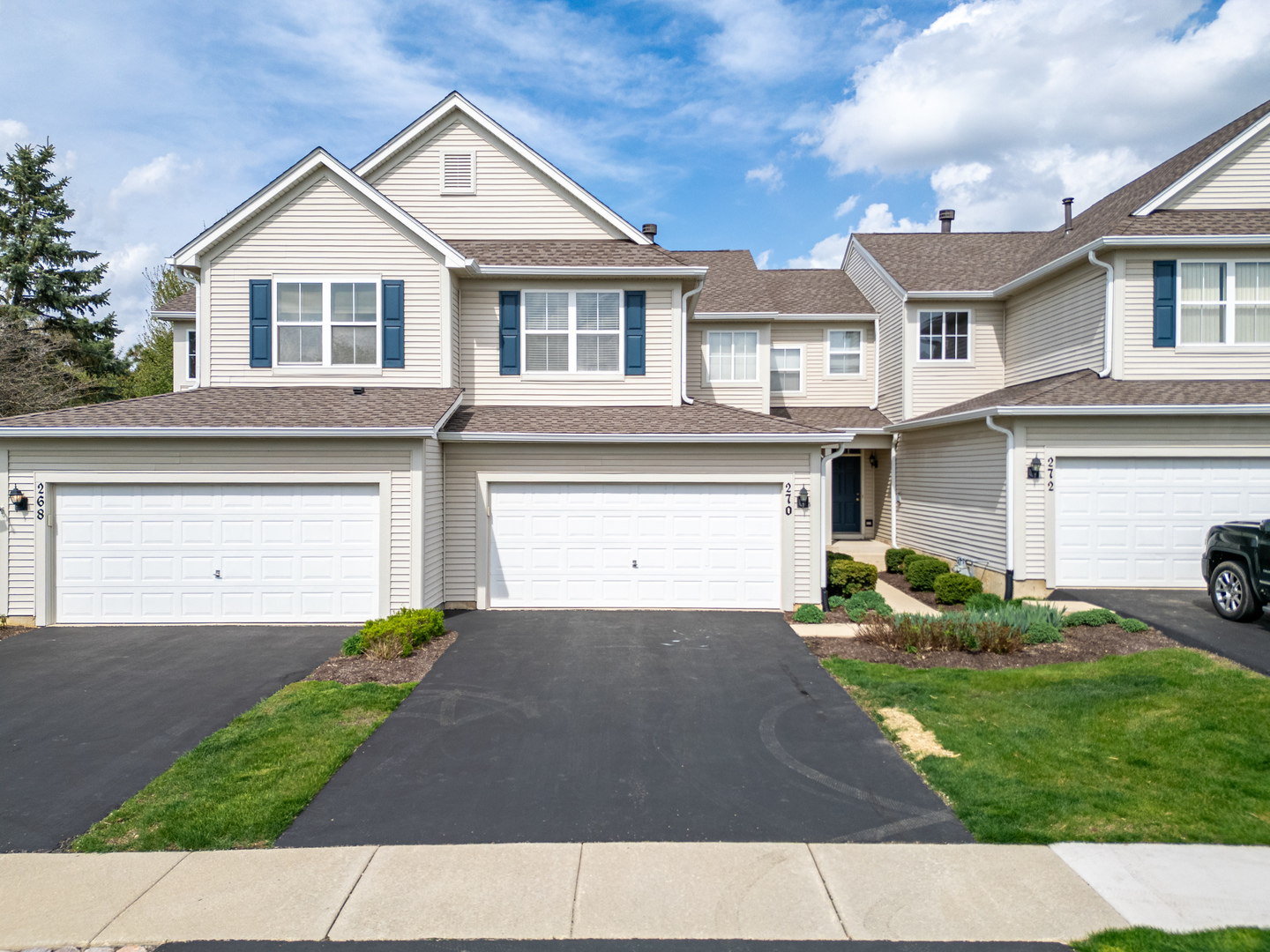 270 Grand Ridge Road, St. Charles, IL