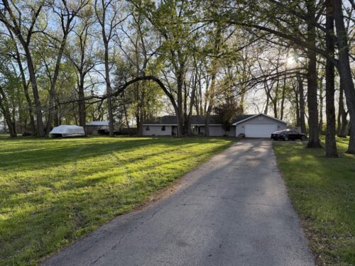 1555 N Rollin Lane, Coal City, IL