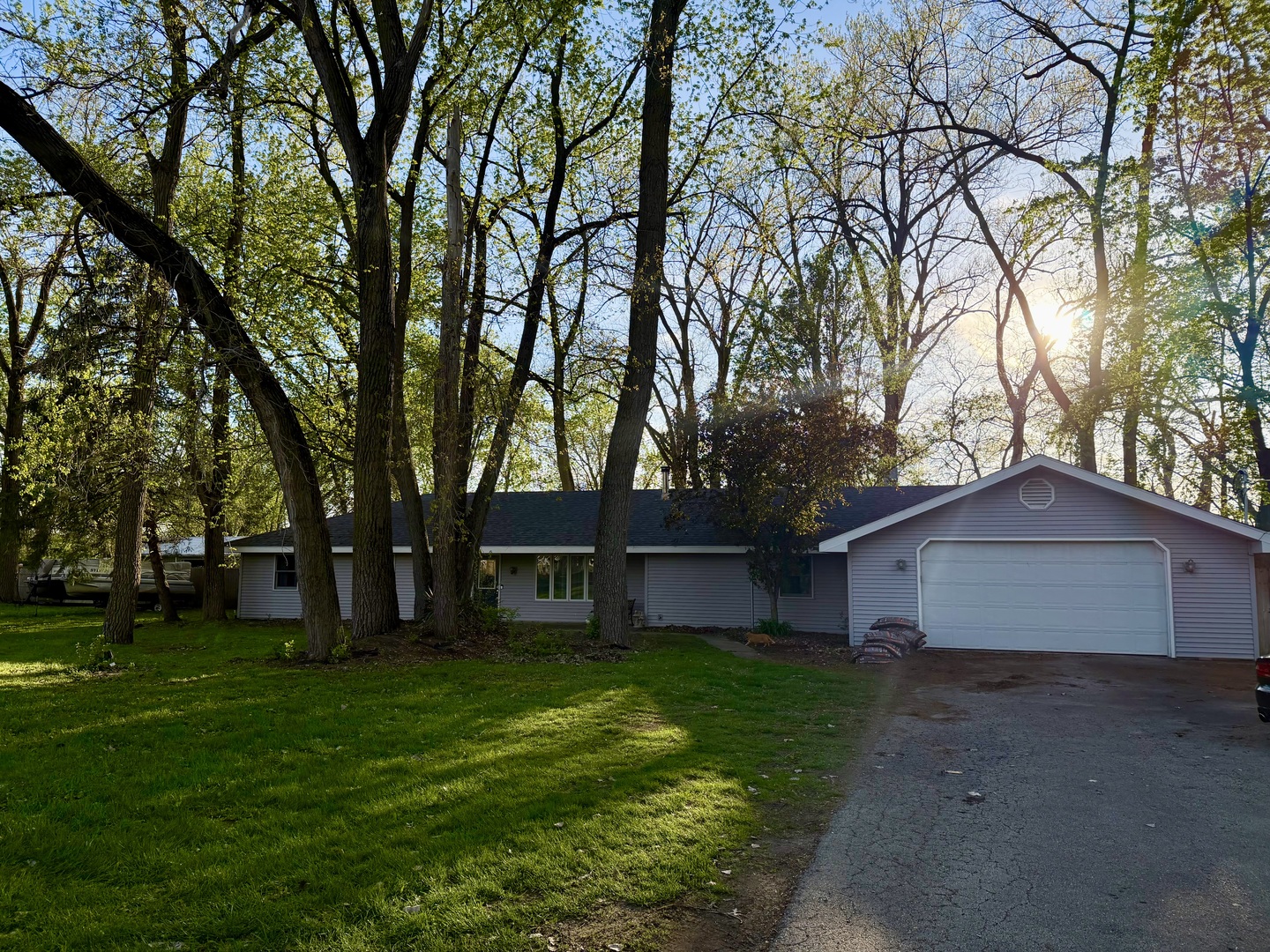 1555 N Rollin Lane, Coal City, IL