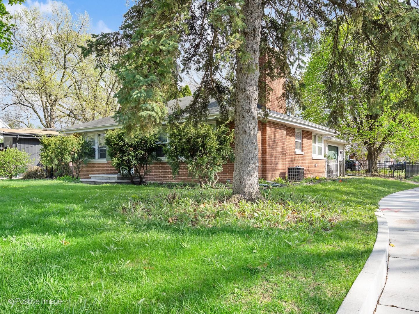 405 Greenfield Avenue, Glen Ellyn, IL