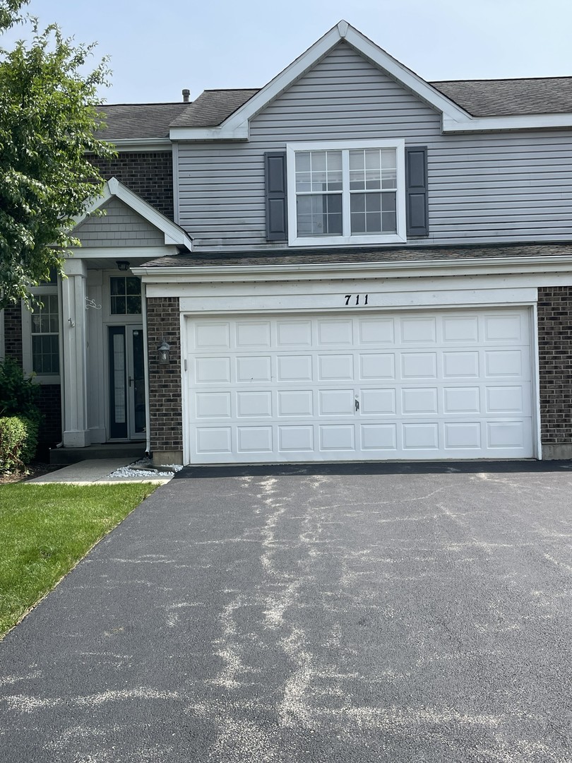 711 Savannah Lane #711, Crystal Lake, IL