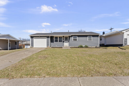 2310 W 38th Place, Davenport, IA