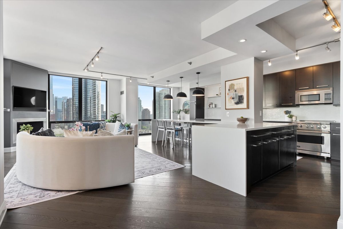 435 W Erie Street #1801, Chicago, IL