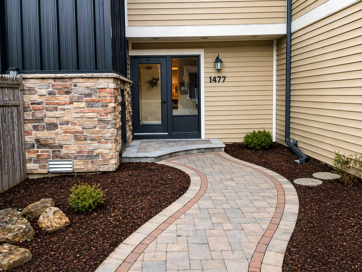 1477 S County Farm Road #1-1, Wheaton, IL