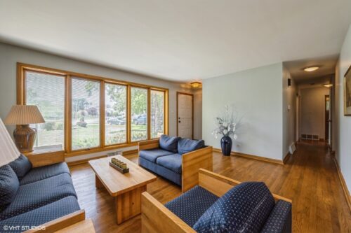 2530 Donald Court, Glenview, IL