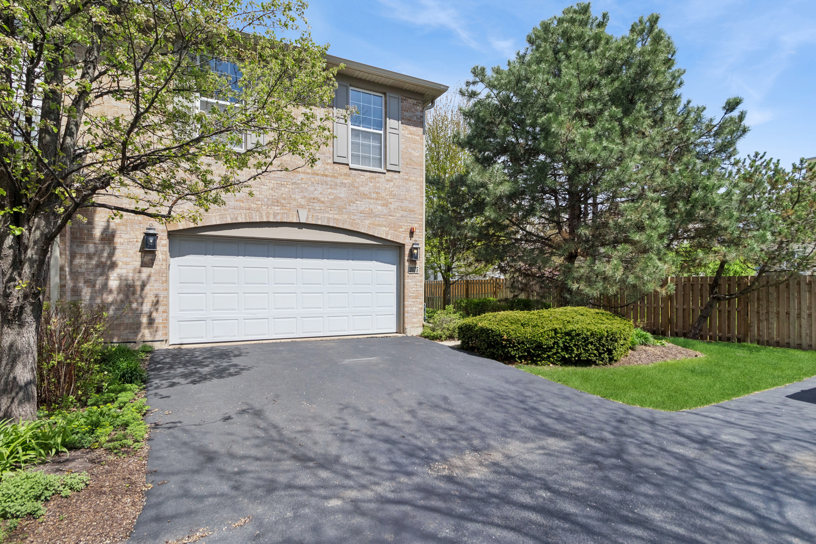 2075 Ivy Ridge Drive, Hoffman Estates, IL