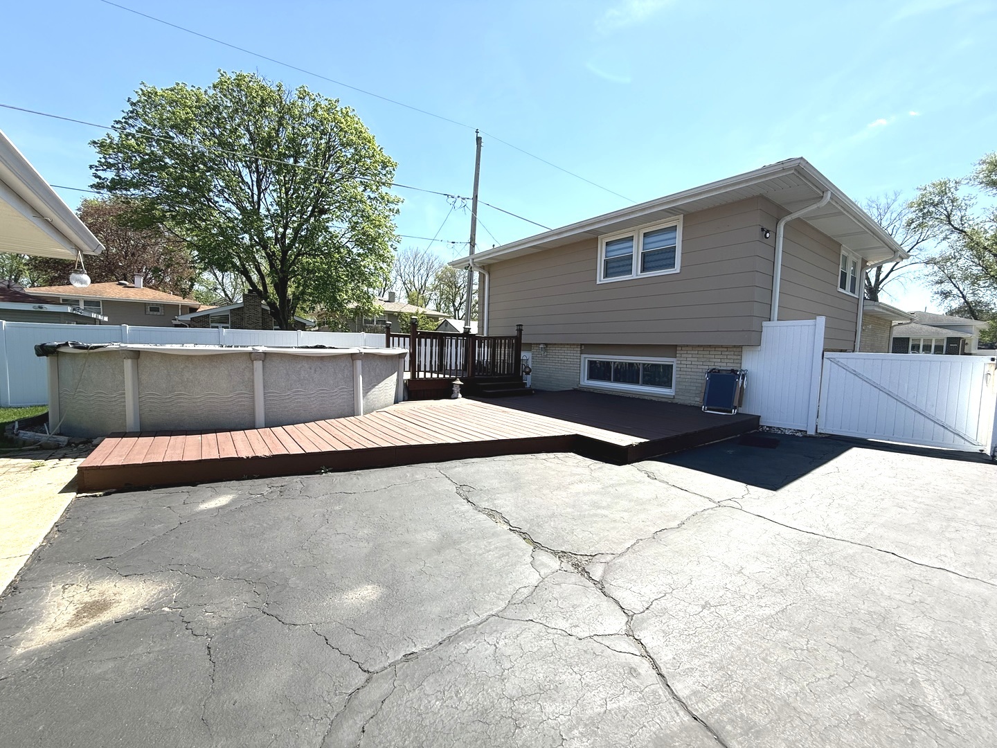 6944 W 106th Place, Worth, IL