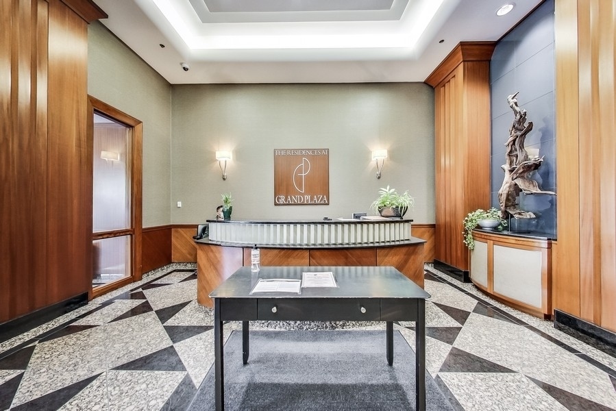 545 N Dearborn Street #1309, Chicago, IL