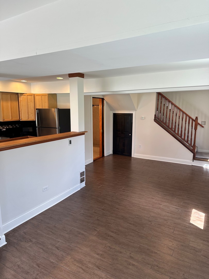 4737 Winchester Avenue, Lisle, IL