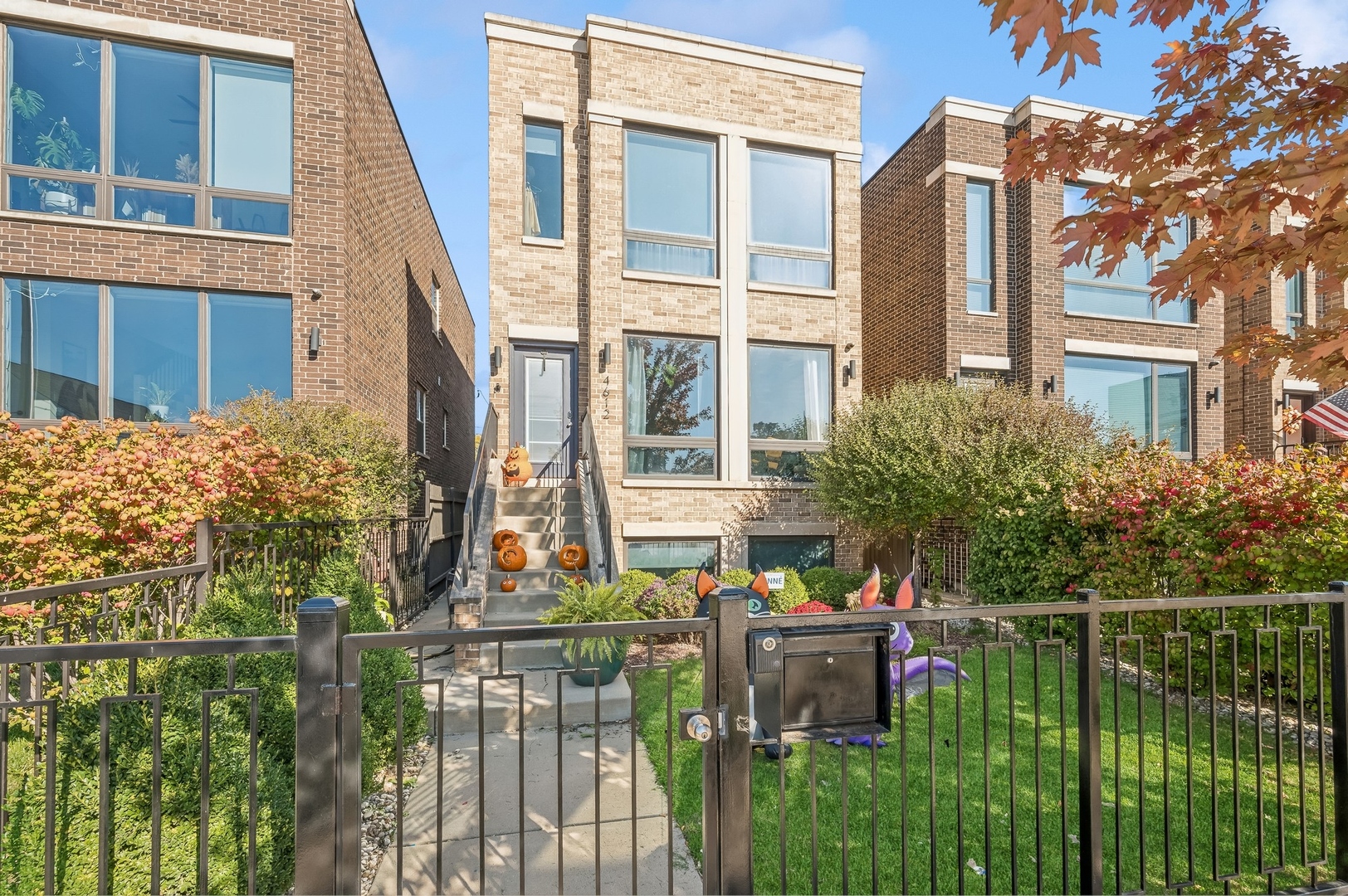 4612 W ADDISON Avenue, Chicago, IL