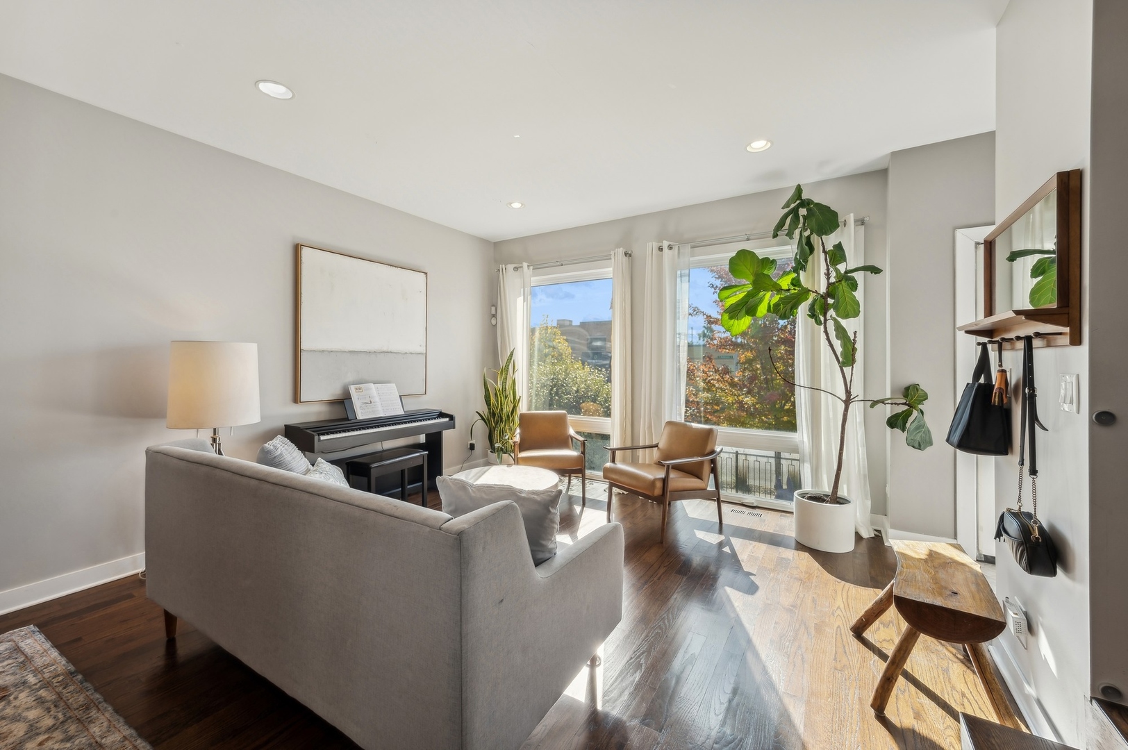 4612 W ADDISON Avenue, Chicago, IL