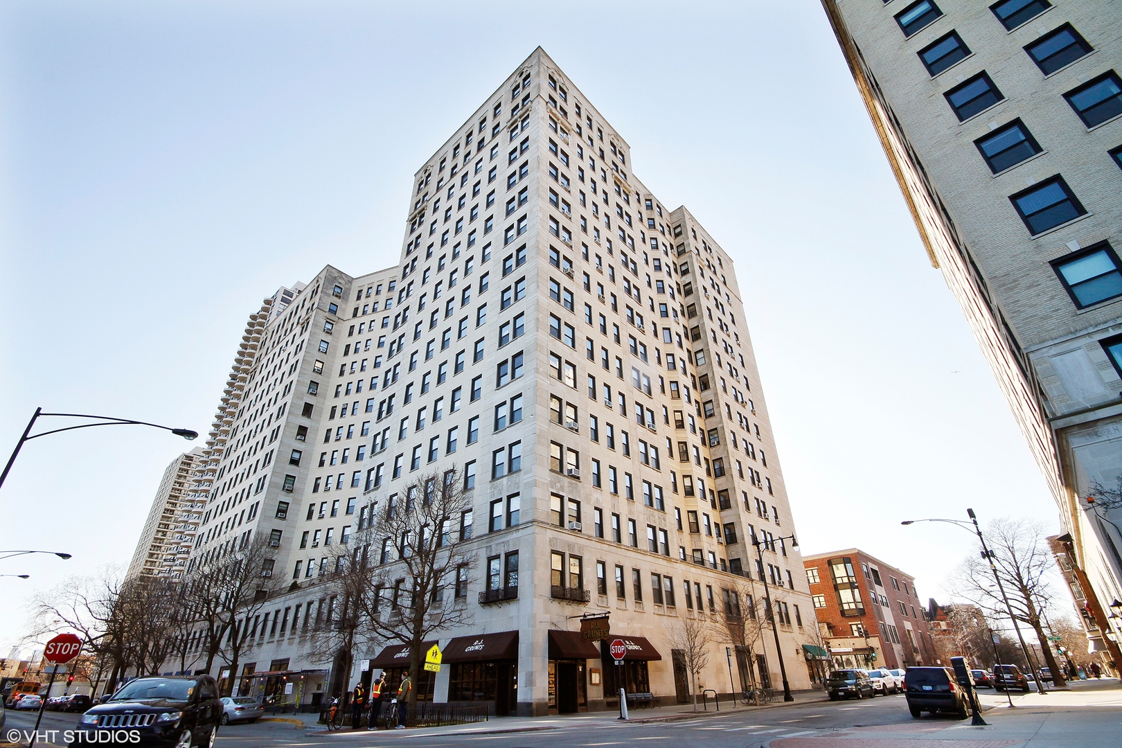 2000 N Lincoln Park West Avenue #312, Chicago, IL