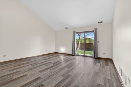 3431 Lake Side Circle, Joliet, IL