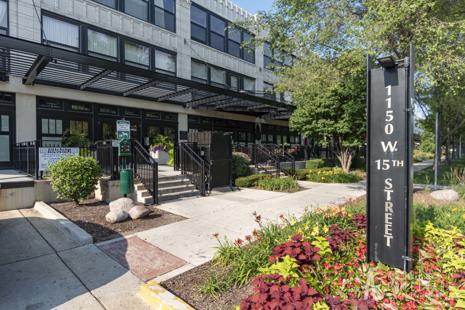 1150 W 15th Street #401, Chicago, IL