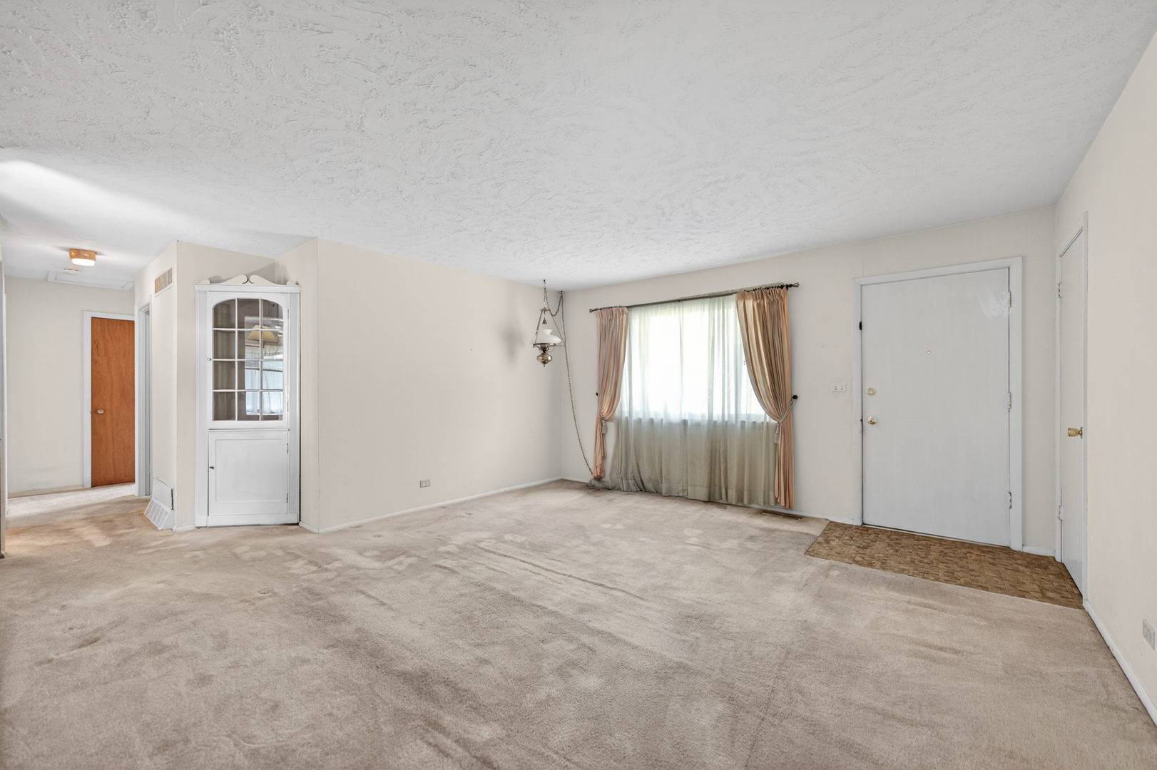 30w241 Claymore Lane, Naperville, IL