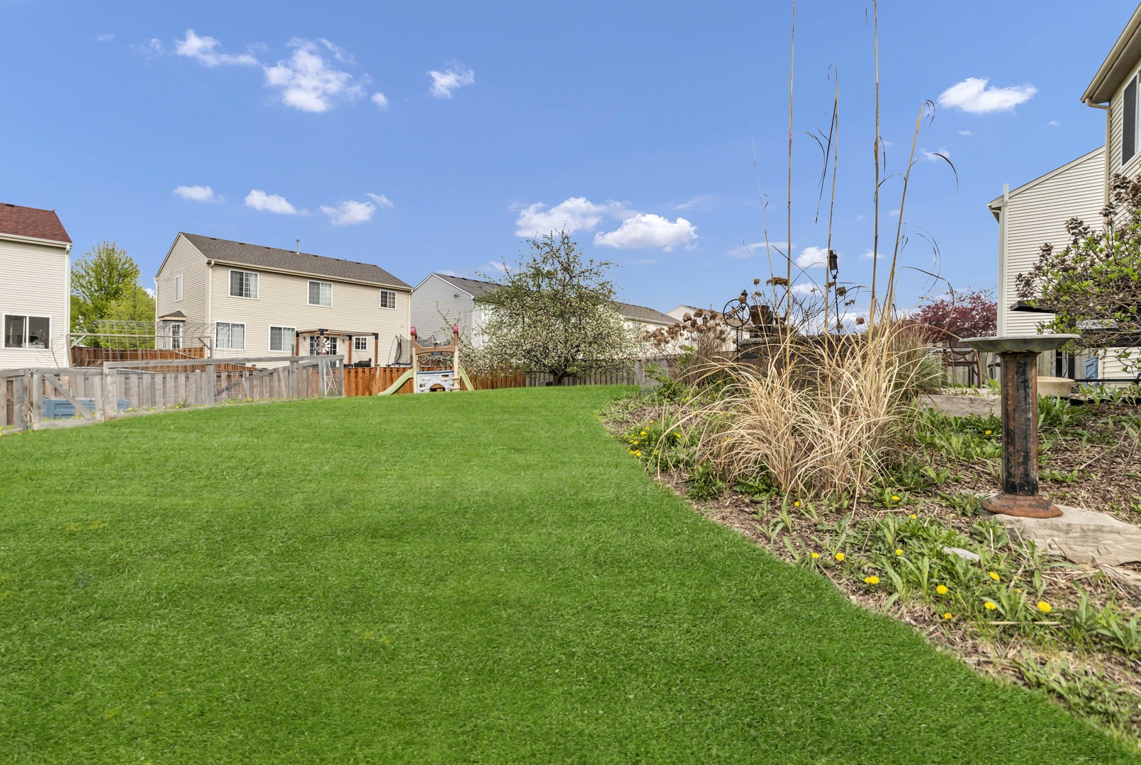 422 Westport Drive, Pingree Grove, IL