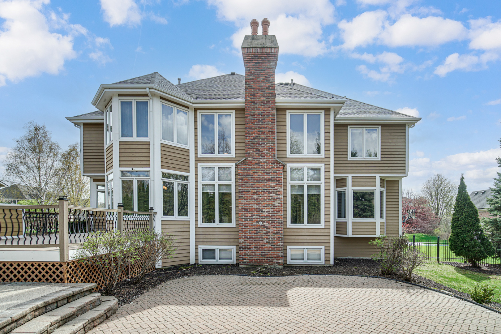 3N777 Walt Whitman Road, St. Charles, IL
