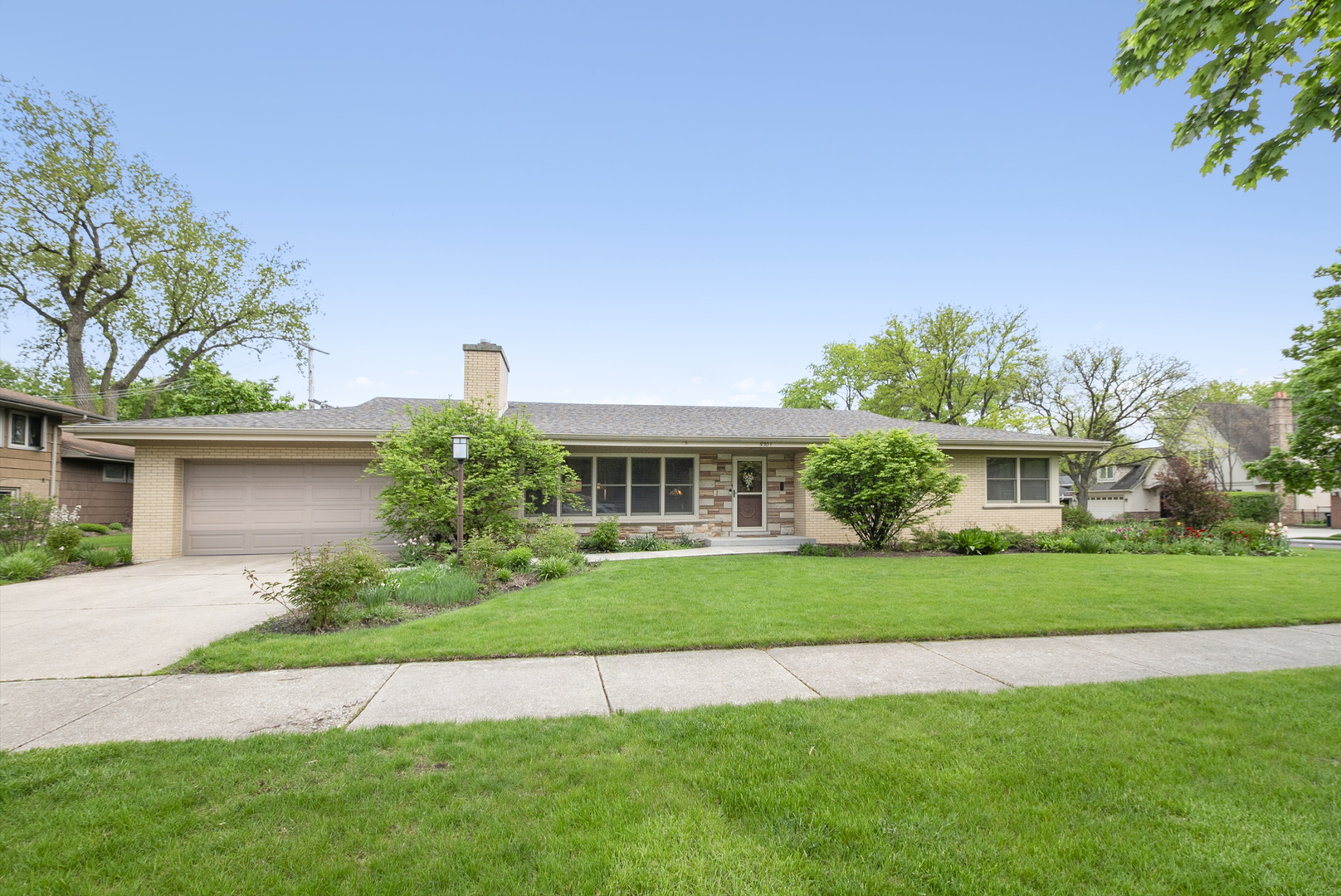 5301 howard Avenue, Western Springs, IL