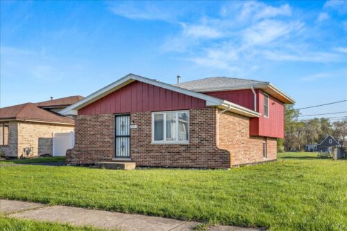 931 Miller Place, Phoenix, IL