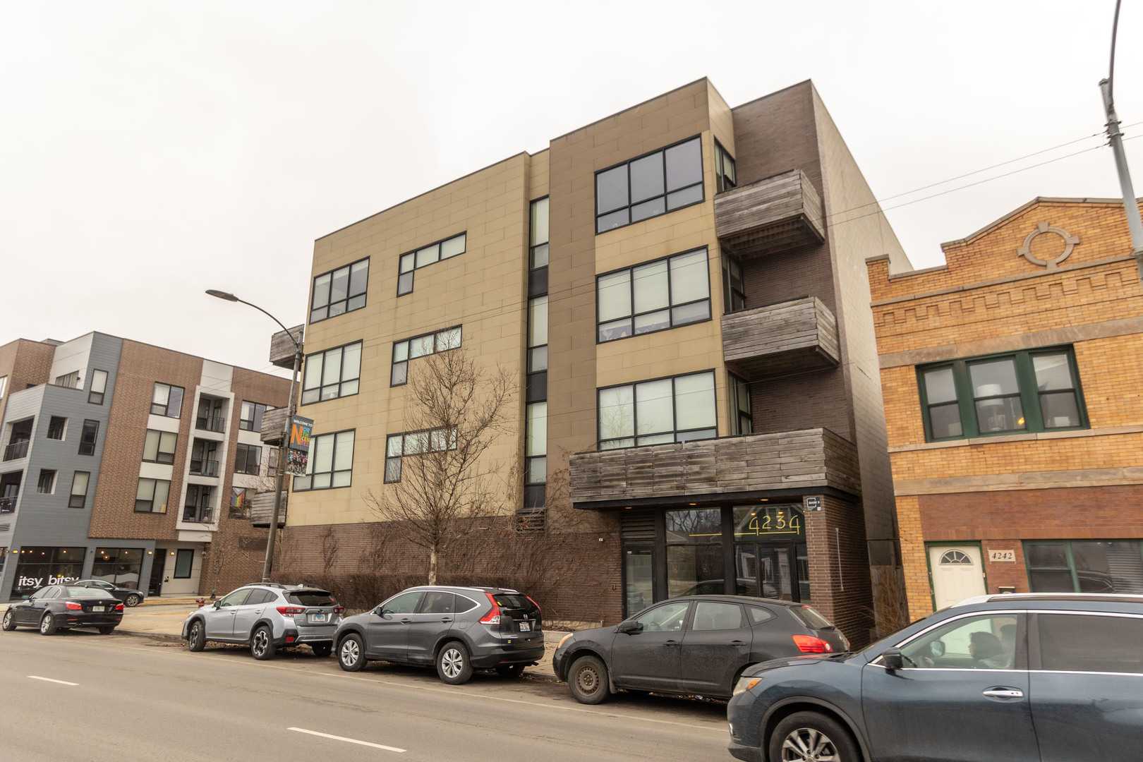 4234 N Western Avenue #3B, Chicago, IL