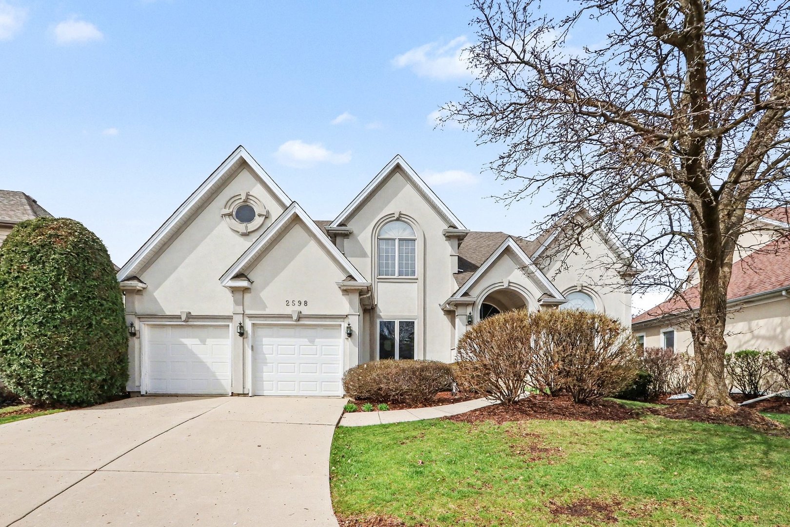 2598 Chasewood Court, Aurora, IL