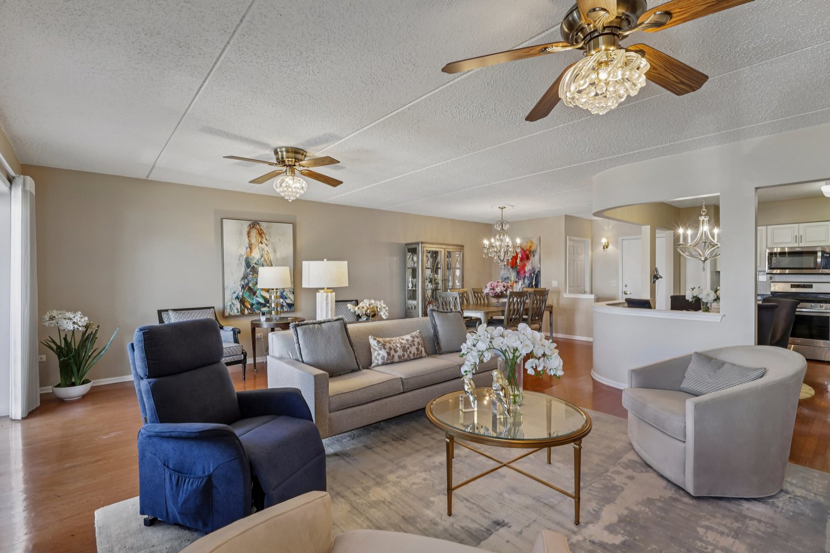 5555 N Cumberland Avenue #413, Chicago, IL