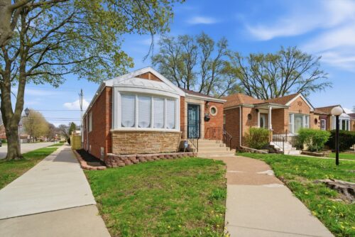 8801 S Clyde Avenue, Chicago, IL