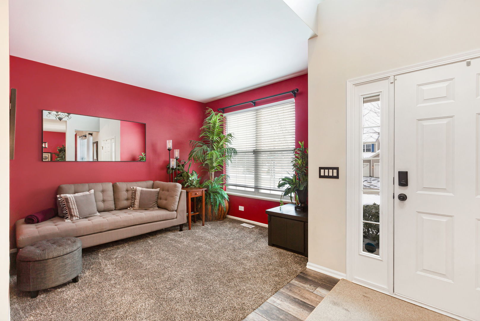 658 N Silver Leaf Lane, Round Lake, IL