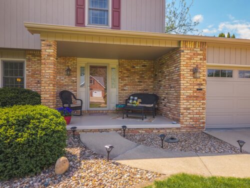 8833 Tamarac Way, Bloomington, IL