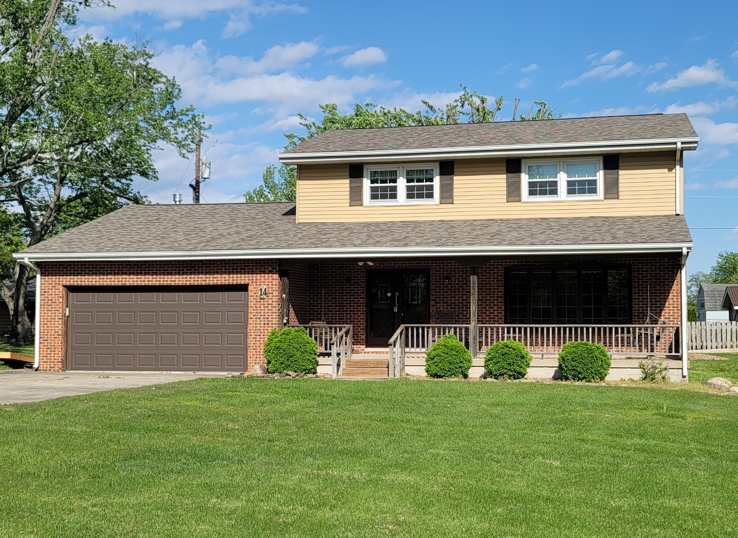 14 Lakedale Drive, Salem, IL