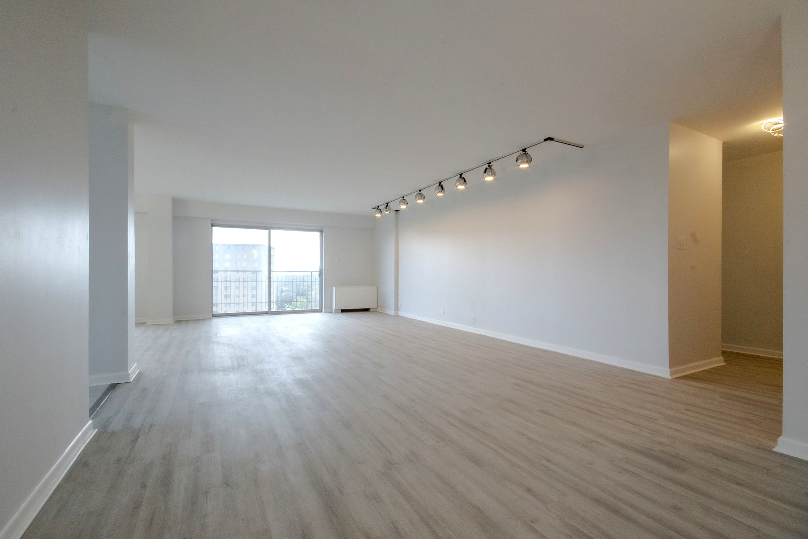 7033 N KEDZIE Avenue #1408, Chicago, IL