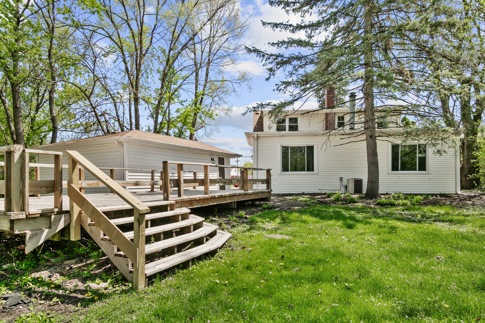 18600 Golfview Avenue, Homewood, IL