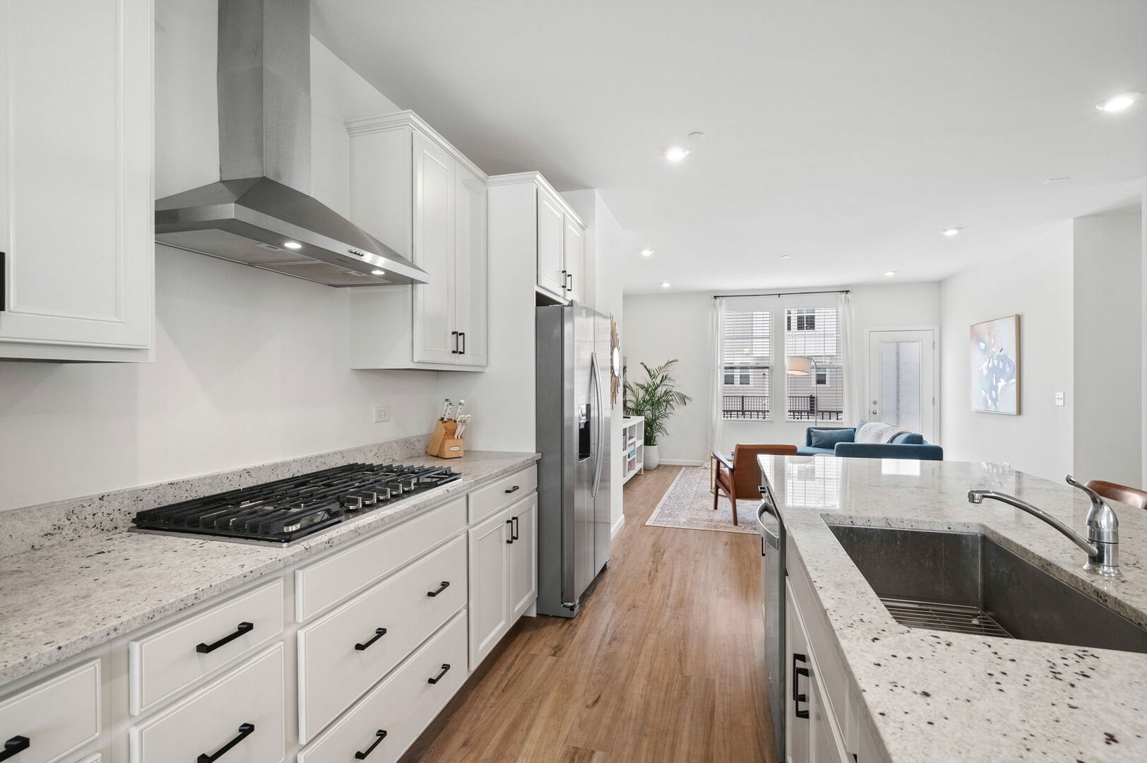 137 Yorktown Court, Libertyville, IL