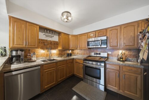 10437 Natoma Avenue #11, Chicago Ridge, IL